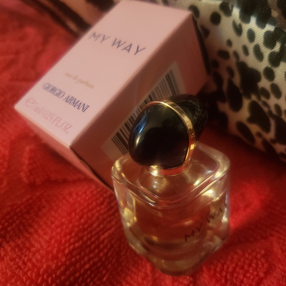 Women's Perfume (MY WAY) By GIORGIO ARMANI - Picture 6 of 16
